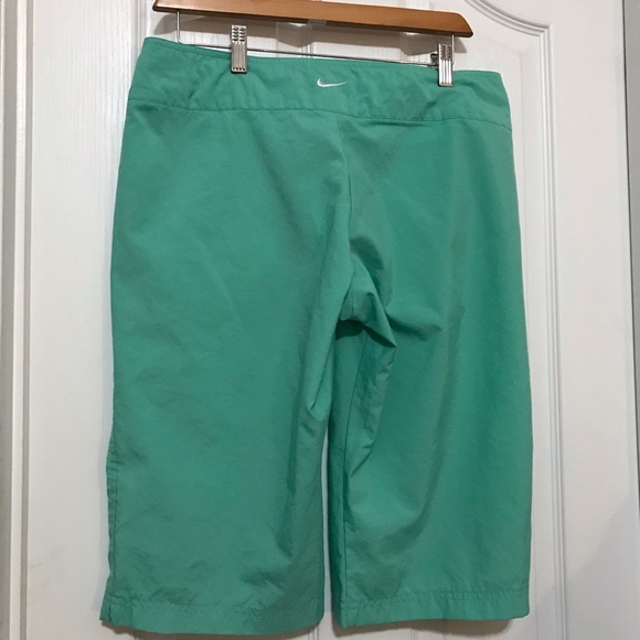 Nike Capri pants/long shorts with drawstring size 8-10 - Picture 8 of 8